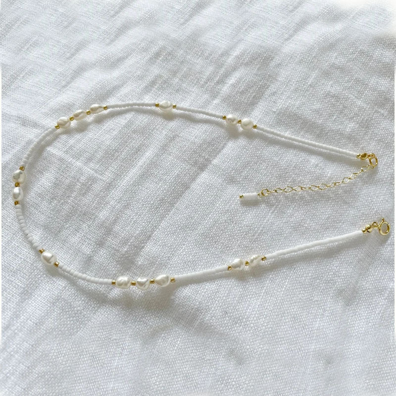 Collar de perlas retro con colgante de perla de forma especial para mujer