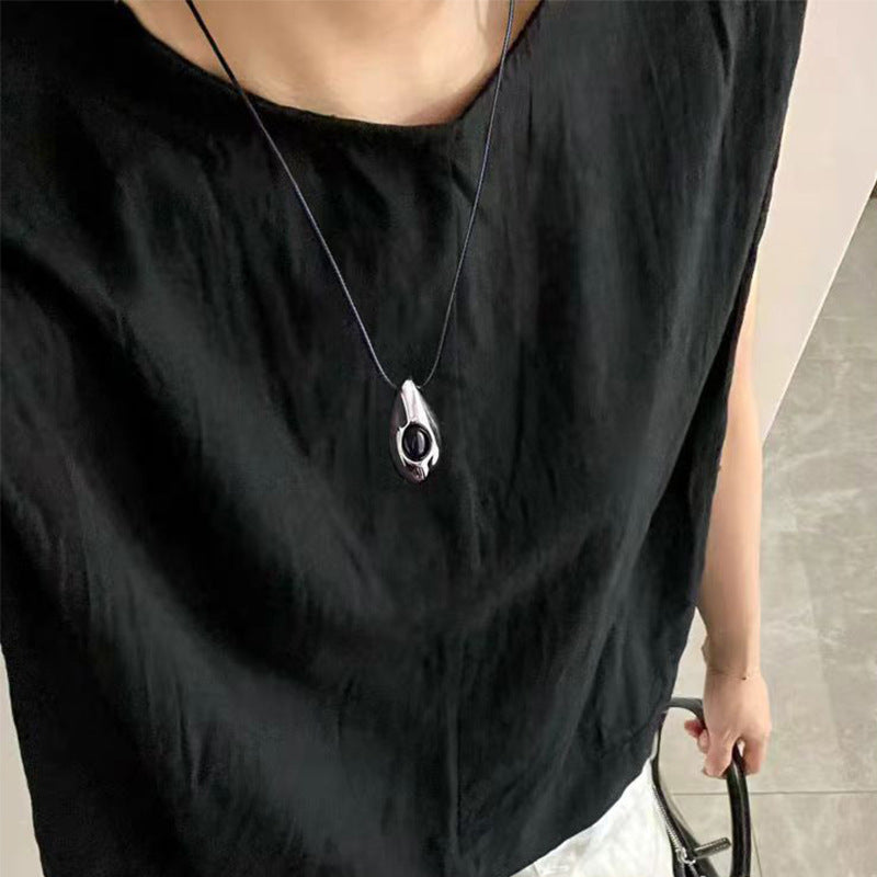 Collar negro de mujer con cadena de suéter larga en forma de U 
