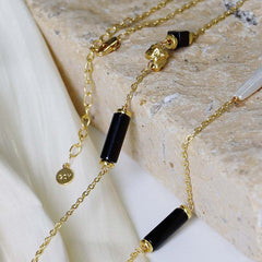 Collar de clavícula con cadena larga de ágata negra y perlas barrocas naturales 