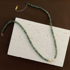 Collar de perlas de agua dulce de piedra natural verde para mujer, cadena de clavícula con cuentas hecha a mano 