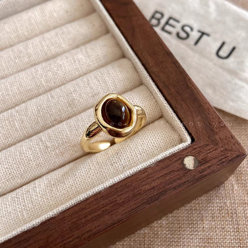Anillo Maillard vintage de oro con girasol y ojo de tigre 