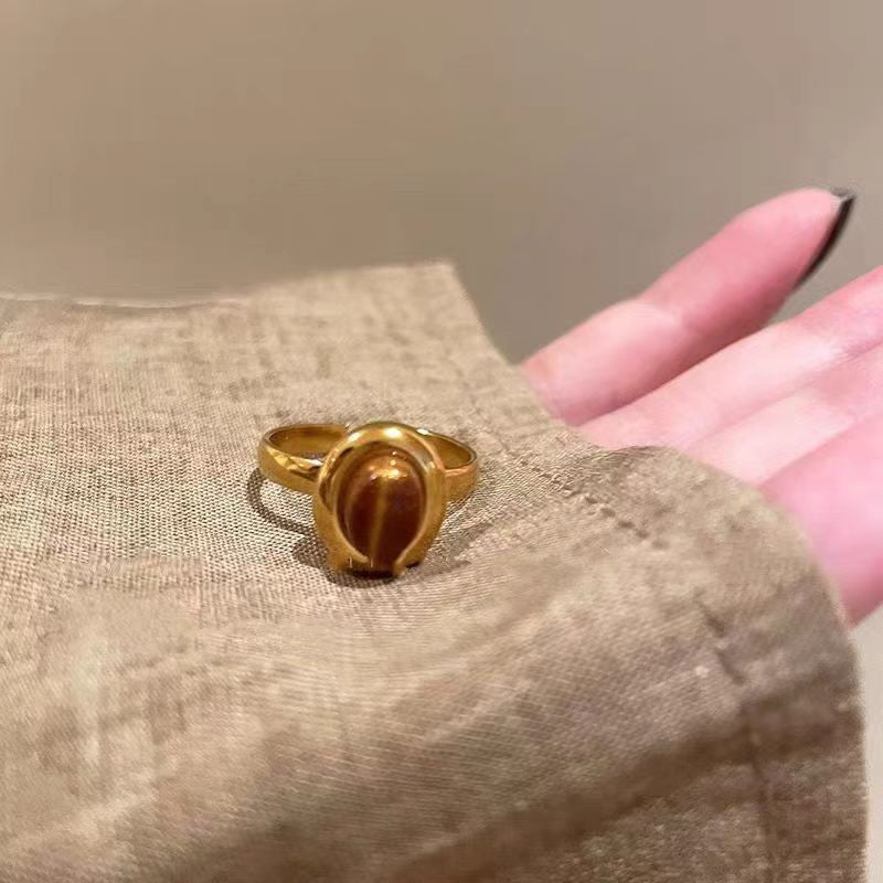 Anillo Maillard vintage de oro con girasol y ojo de tigre 