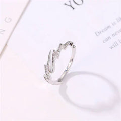 Anillo de hip hop con diseño de rayo para hombre con apertura ajustable 