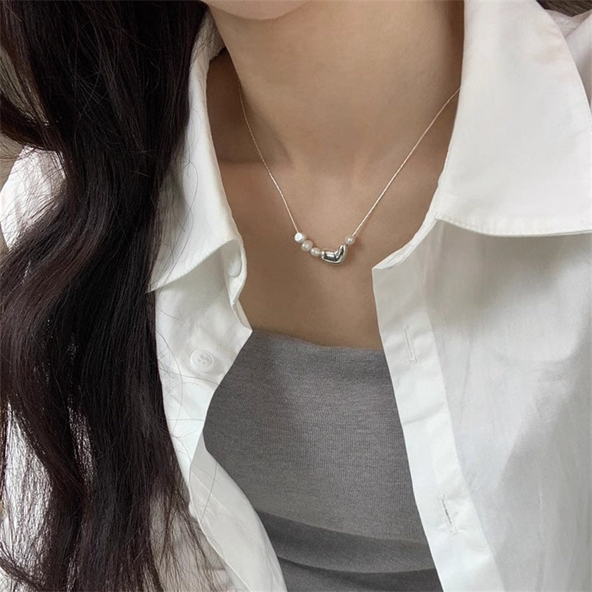 Collar de perlas irregulares con forma de corazón para mujer 