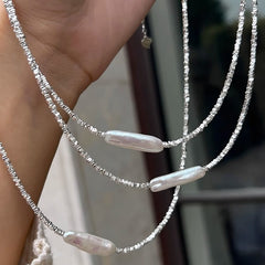 Collar de perlas barrocas naturales en barra de plata 