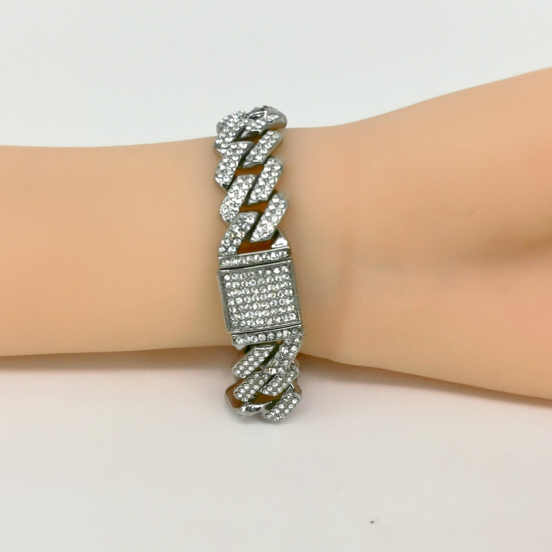 Collar de estilo hip hop para hombre con cadena cubana de aleación y diamantes de 14 mm en forma de rombo. 