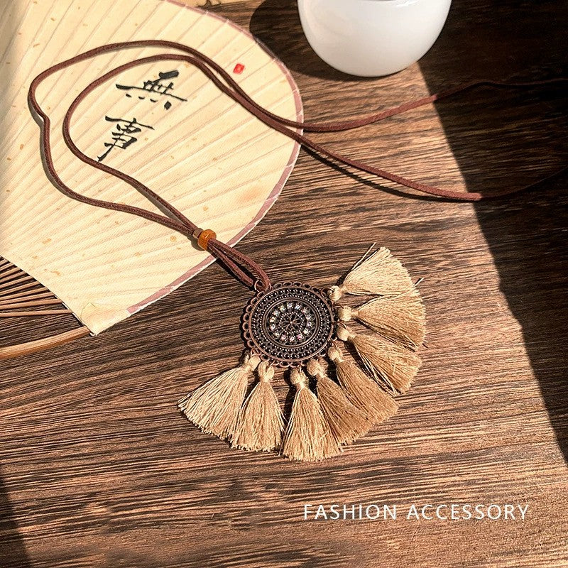 Collar de plumas vintage para mujer, cadena de clavícula con cuentas apiladas, accesorios bohemios 