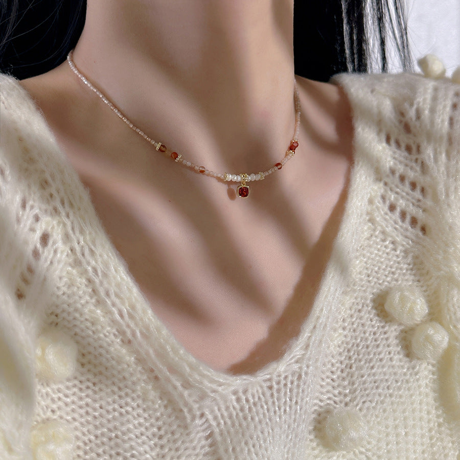 Collar de cuentas de piedra natural con perla de agua dulce y cadena para clavícula 