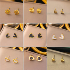 1 par de pendientes de acero de titanio chapados en forma de flor con forma de corazón y letras dulces 