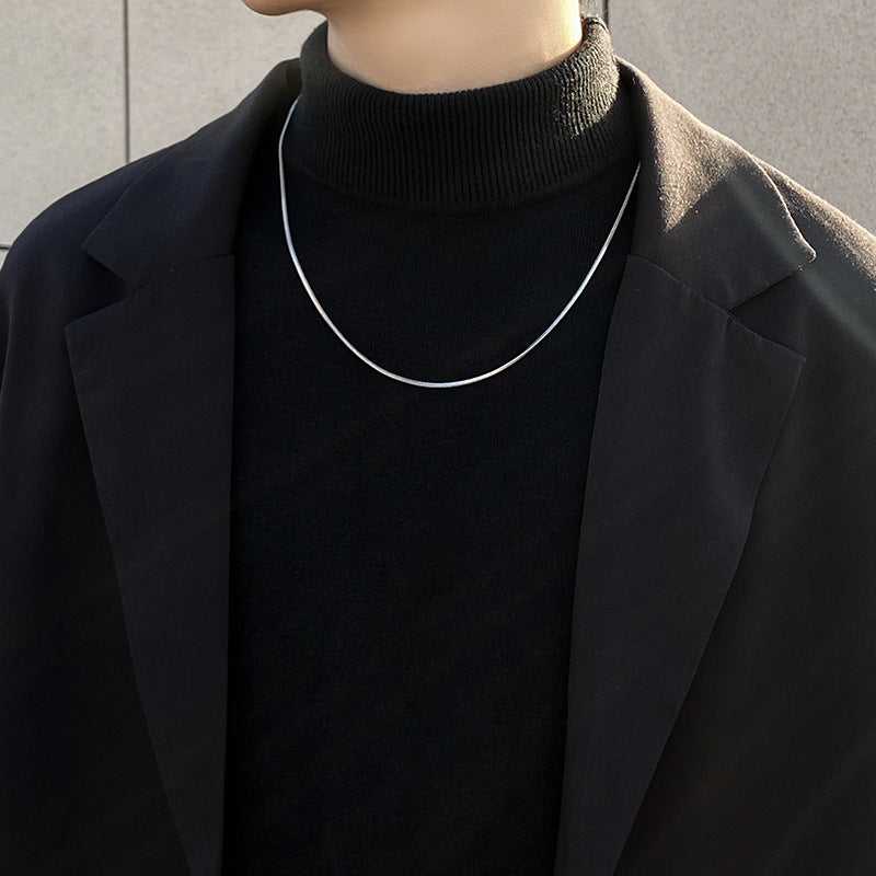 Collar de cadena de acero de titanio con hueso de serpiente para hombre 
