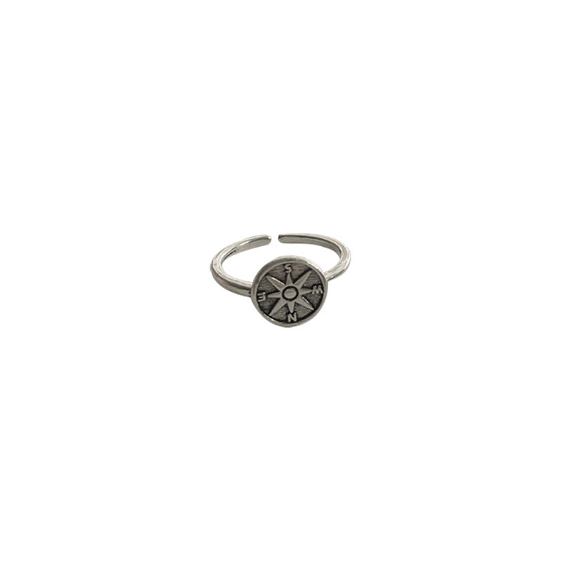 Anillo abierto de cruz oscura para dedo índice femenino 