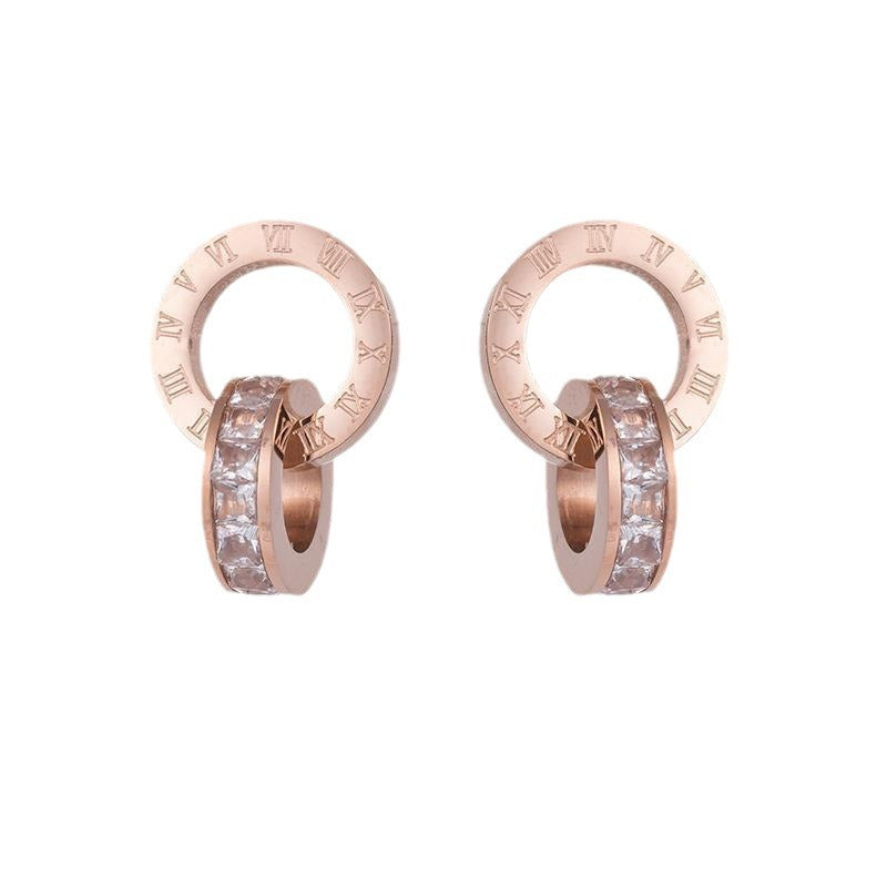 1 par de pendientes de acero de titanio chapados en forma de flor con forma de corazón y letras dulces 