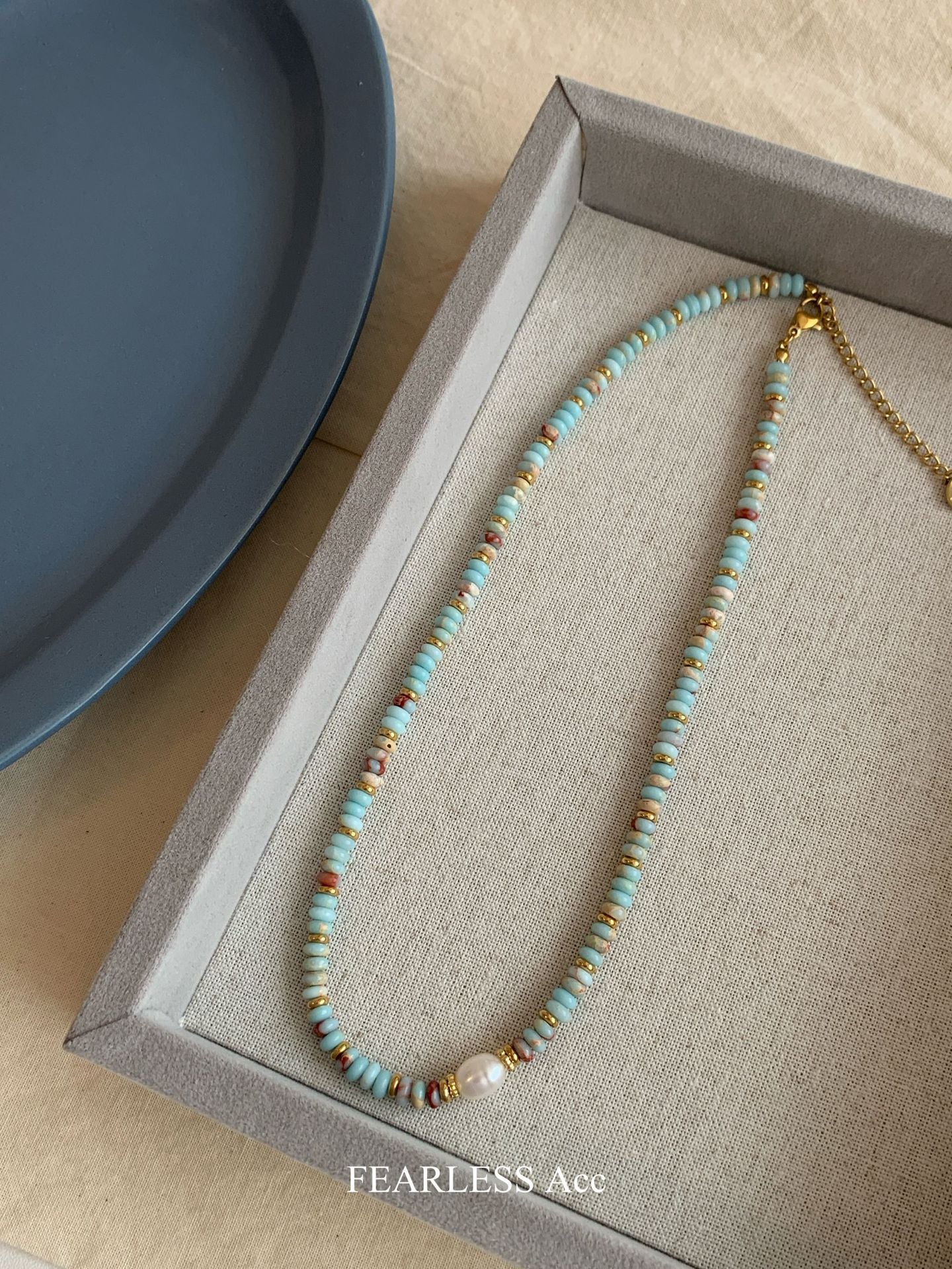 Collar de perlas de piedra con cuentas de color natural para mujer 