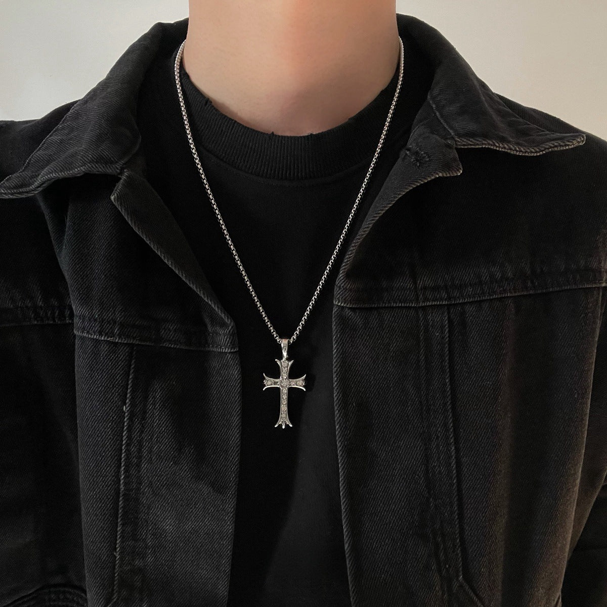 Collar de diamantes con forma de cruz, estilo hip hop, para hombre. 