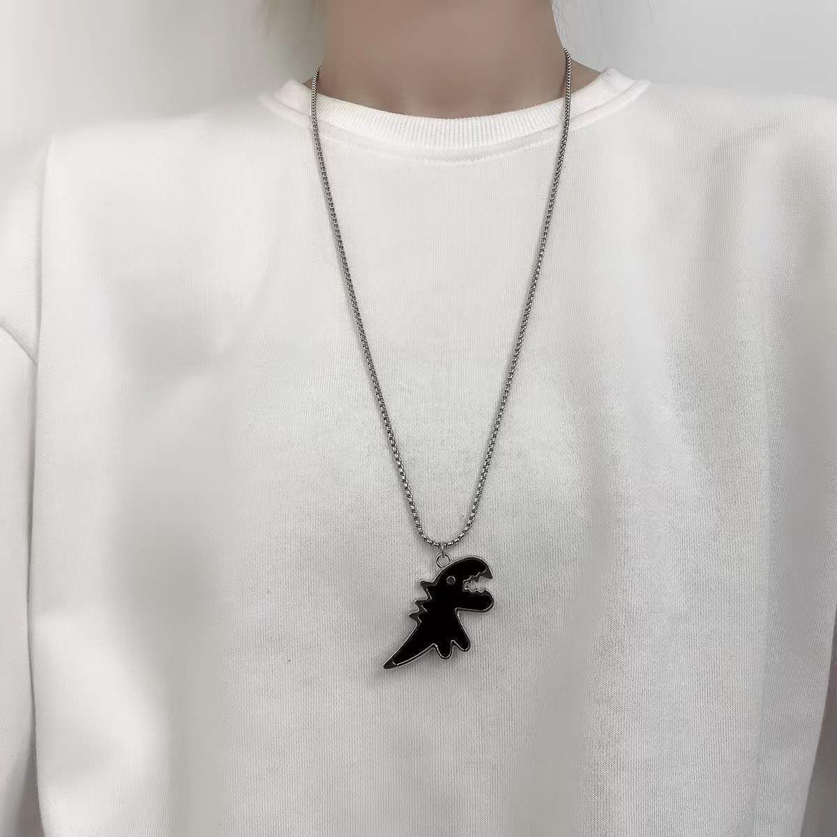 Collar de cadena cubana para hombre con circonitas cruzadas de acero y titanio 