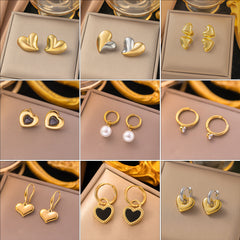 1 Pair Elegant Sweet Streetwear Letter Moon Heart Shape Plating Titanium Steel Earrings