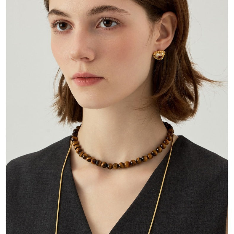 Collar de perlas, piedra de ojo de tigre, collar de bolas de oro pequeñas, cadena de piedra natural 