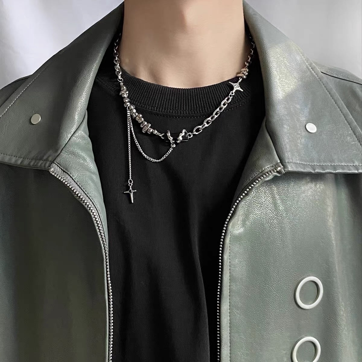 Collar de cadena cubana para hombre con circonitas cruzadas de acero y titanio 