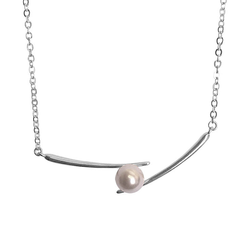 Collar de perlas cruzadas de plata de ley S925 con colgante de una sola palabra, versátil cadena de clavícula premium 