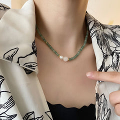 Collar de perlas de agua dulce de piedra natural verde para mujer, cadena de clavícula con cuentas hecha a mano 