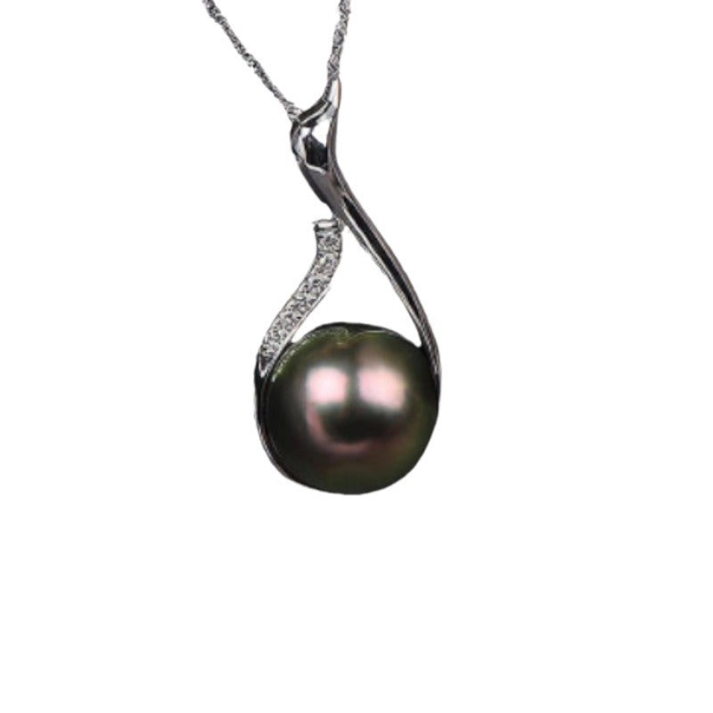 Colgante de perla natural con collar sencillo y moderno para mujer 