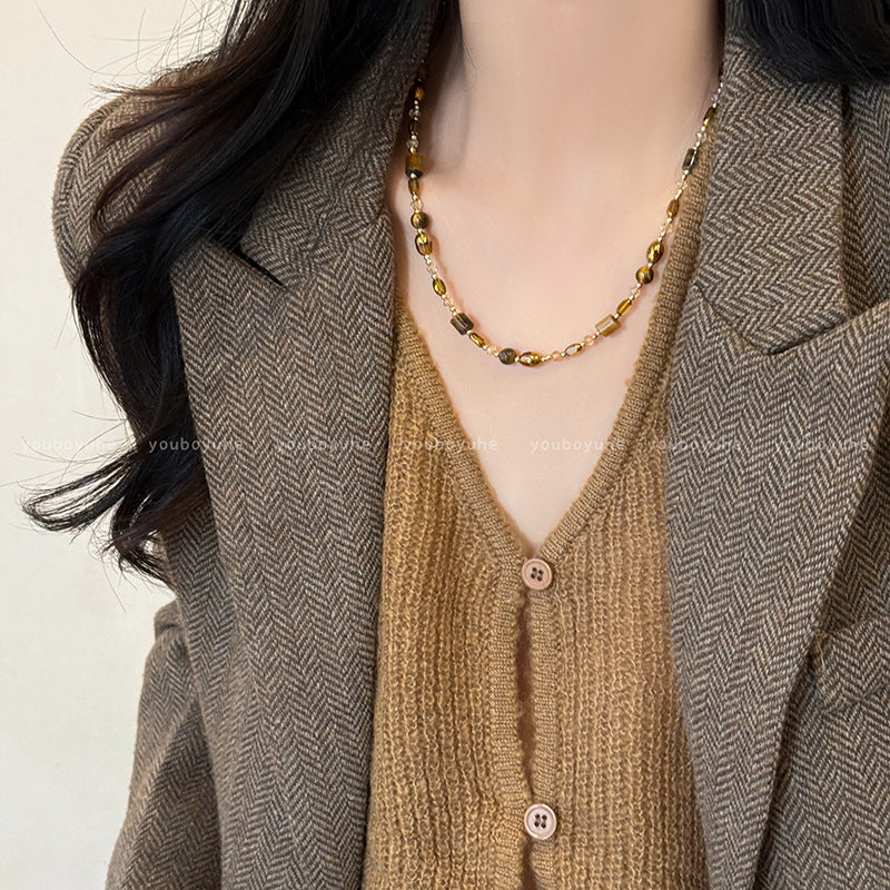 Collar de cuentas de cristal de café con piedra de ojo de tigre retro natural, cadena de suéter para mujer, cadena de clavícula 