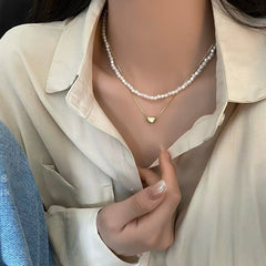 Collar de perlas barrocas naturales de agua dulce de forma especial para mujer, doble laminado con cadena de clavícula de frijol dorado. 
