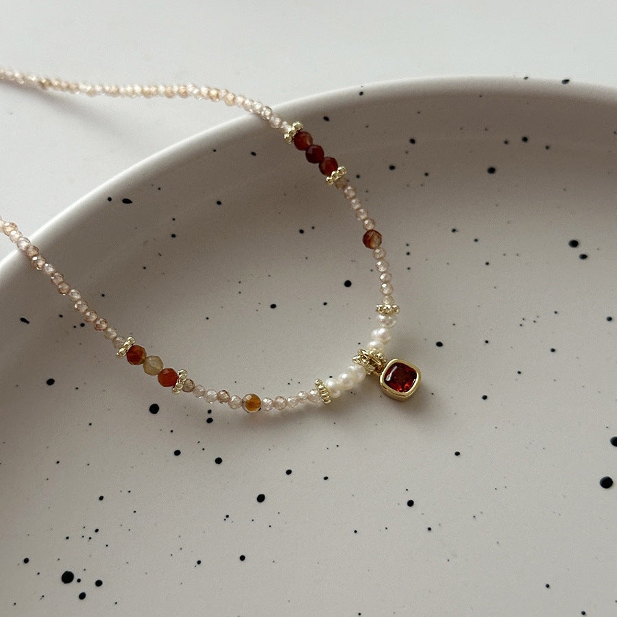 Collar de cuentas de piedra natural con perla de agua dulce y cadena para clavícula 