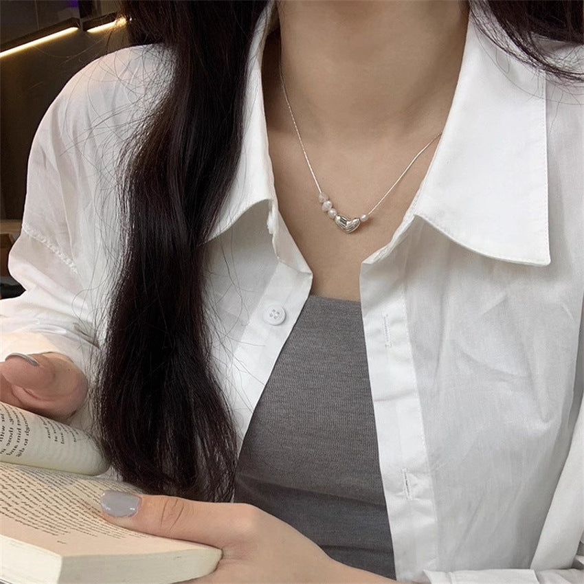 Collar de perlas irregulares con forma de corazón para mujer 
