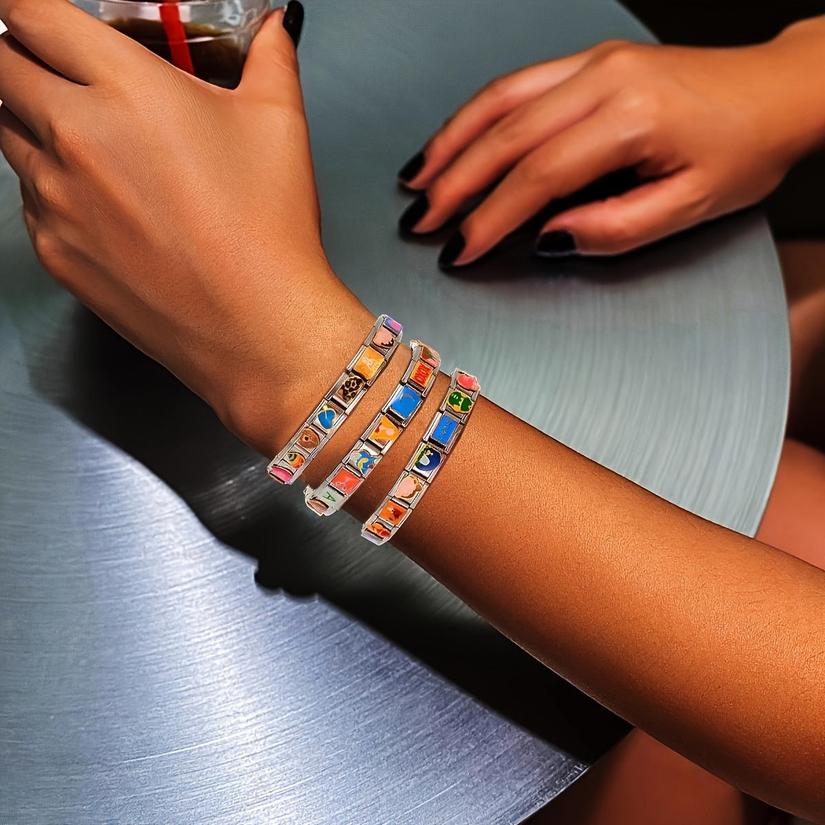 Pulsera modular de acero inoxidable con patrón DIY, hecha a mano. 
