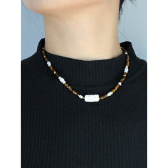 Collar de cadena de clavícula con perlas naturales de agua dulce rectangulares hechas a mano con lapislázuli para mujer 