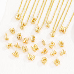 Collar con nombre y colgante de clavícula bañado en oro de 18 quilates con letra de burbuja brillante 