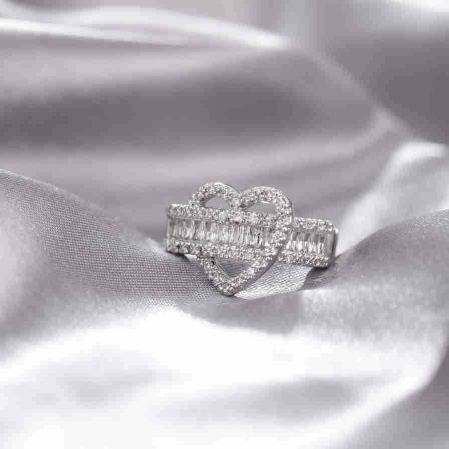 Anillo cruzado ajustable con apertura de nicho y resistente a la decoloración