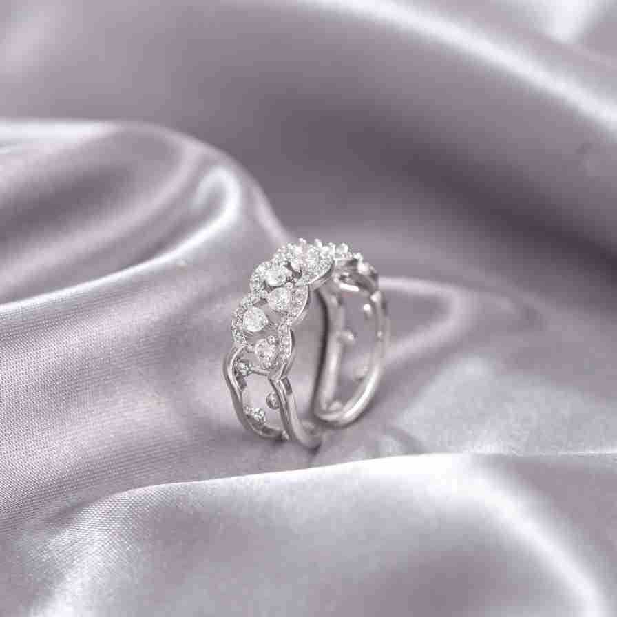 Anillo cruzado ajustable con apertura de nicho y resistente a la decoloración
